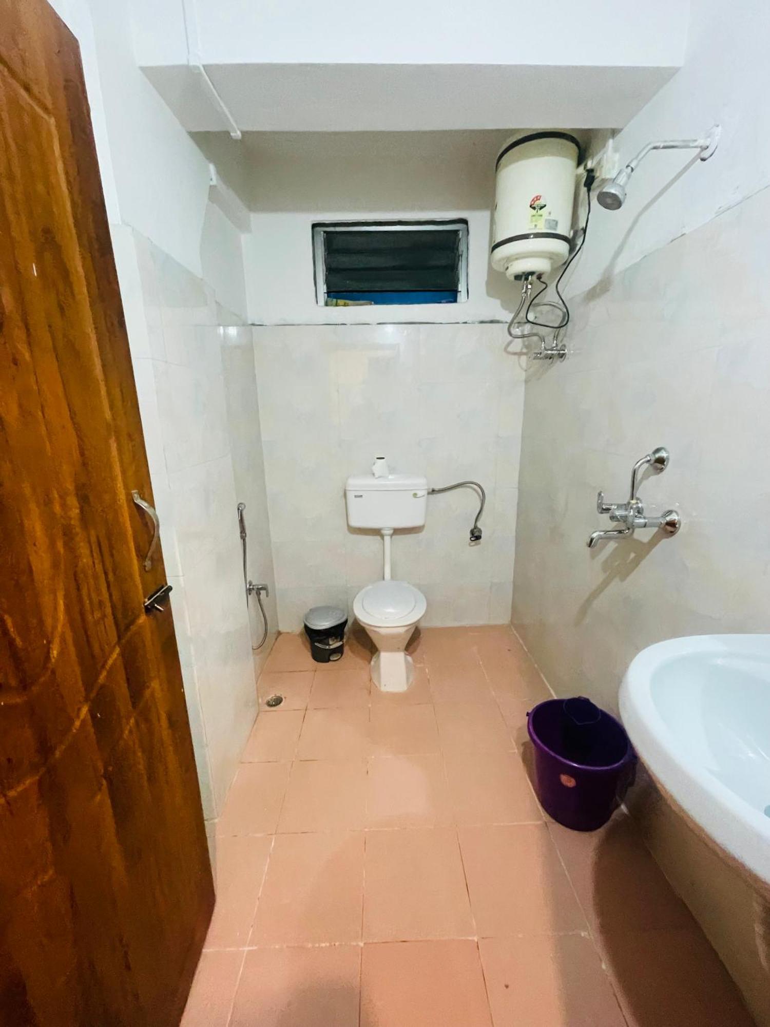Hotel City House By Hsot Nagla Dhimar Bagian luar foto